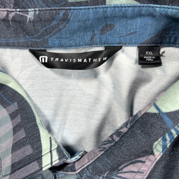 Travis Mathew Heater Series XXL Featherweight Polo Shirt Tropical Print Golf - Picture 3 of 5